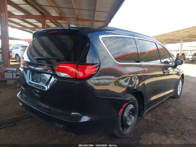 2020 CHRYSLER VOYAGER 2C4RC1DG1LR261255 Photo 3