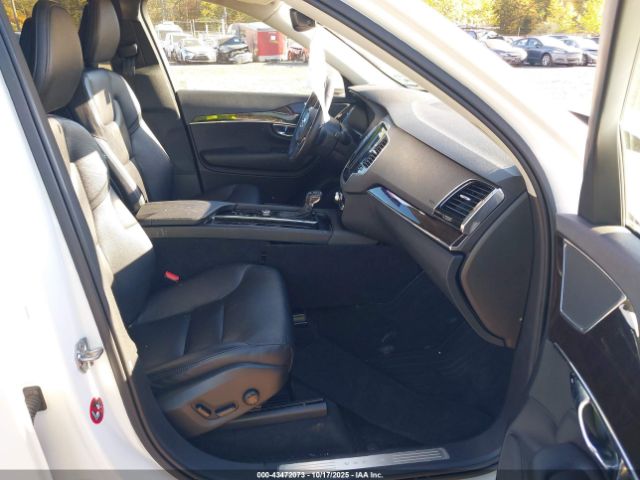 2018 VOLVO XC90 YV4A22PK4J1377876 Photo 4