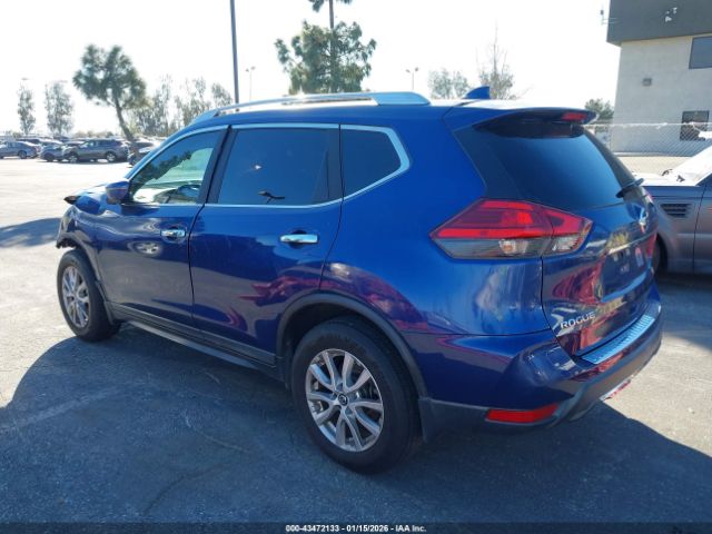 2017 NISSAN ROGUE KNMAT2MT5HP518412 Photo 2