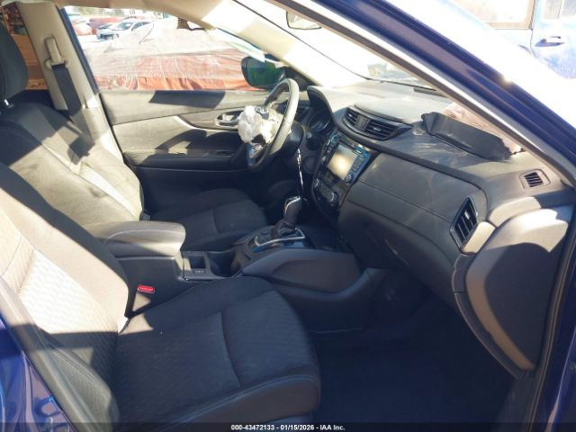 2017 NISSAN ROGUE KNMAT2MT5HP518412 Photo 4