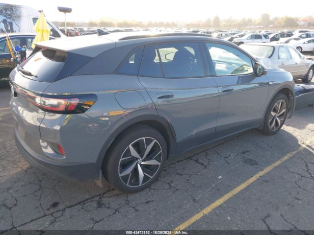 2023 VOLKSWAGEN ID.4 1V2WNPE8XPC052696 Photo 3