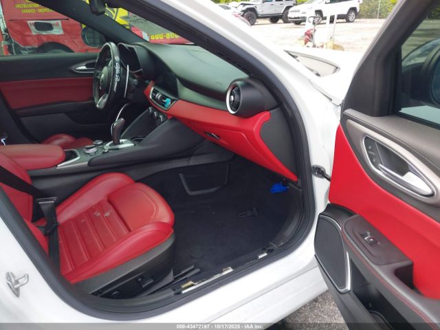2021 ALFA ROMEO GIULIA ZARFAMBN4M7642313 Photo 4