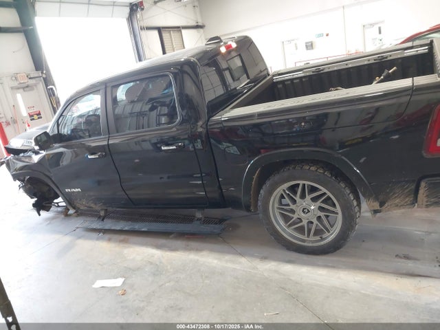 1C6SRFJT6NN400558 RAM 1500 Laramie 4x4 5&#039;7 Box