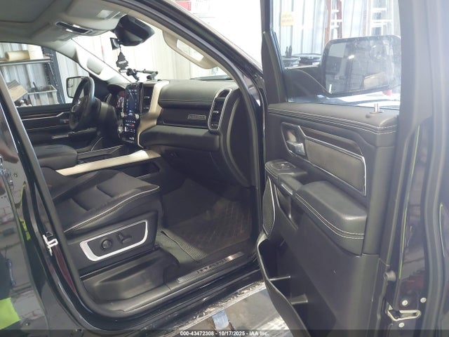 1C6SRFJT6NN400558 RAM 1500 Laramie 4x4 5&#039;7 Box