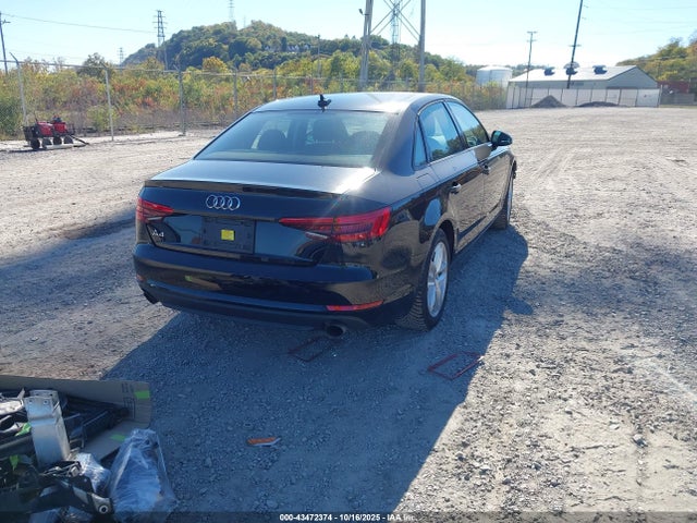 43472374 :رقم المزاد ، WAUGNAF43HN032436 vin ، 2017 Audi A4 2.0t Premium مزاد بيع