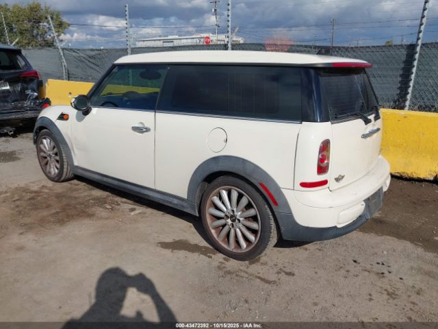2012 MINI COOPER CLUBMAN WMWZF3C52CT189670 Photo 2