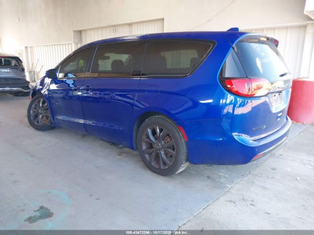 2019 CHRYSLER PACIFICA 2C4RC1FG5KR633238 Photo 2