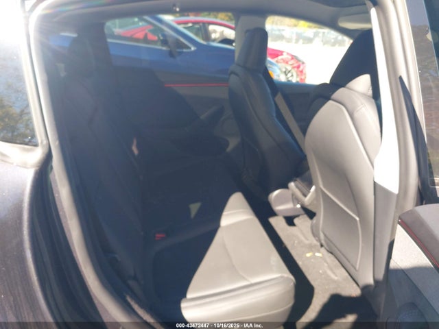 Продажа на аукционе авто 2026 Tesla Model Y, vin: 7SAYGDEE2TF364133, номер лота: 43472447
