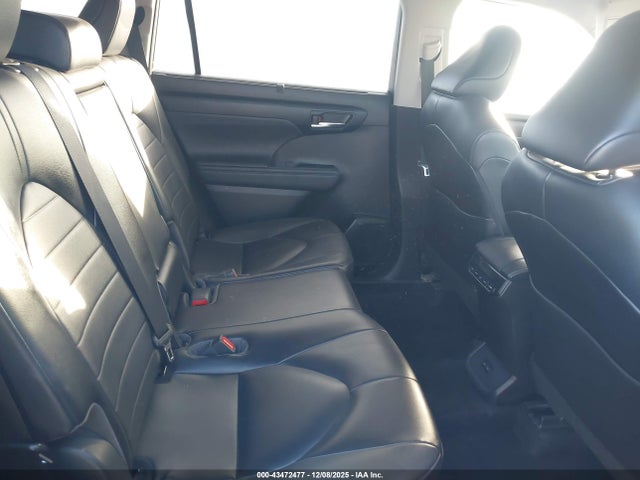 5TDKBRCH0PS578700 Toyota Highlander