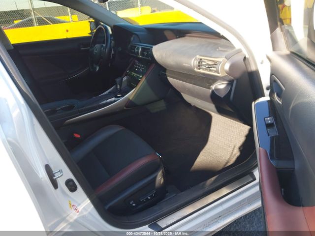 2017 LEXUS IS 200T JTHBA1D22H5047468 Photo 4
