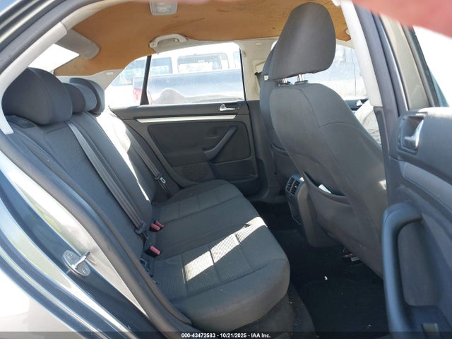 2010 VOLKSWAGEN JETTA 3VWJX7AJ5AM001768 Photo 7