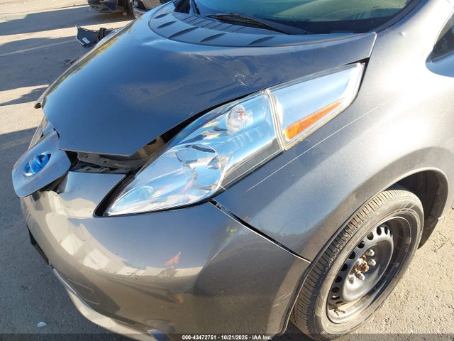 1N4BZ0CP0HC300435 Nissan LEAF S
