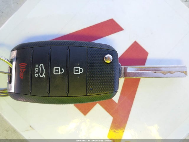 2018 KIA SORENTO 5XYPGDA5XJG369035 Photo 10