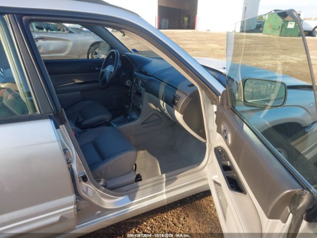 2004 SUBARU FORESTER JF1SG65674H749217 Photo 4