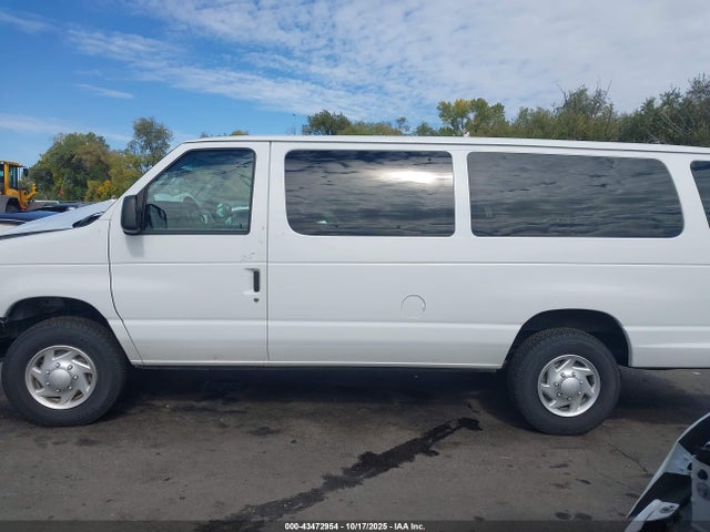 Ford Econoline E350 Super Duty Wagon 2014 1FBSS3BL2EDA27698 Image 15