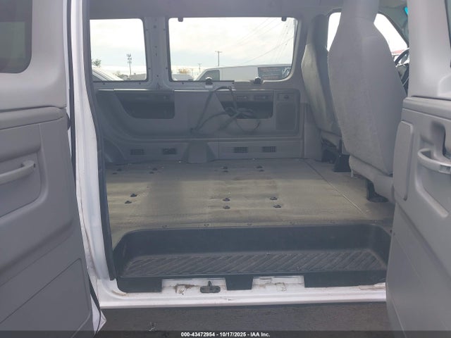 Ford Econoline E350 Super Duty Wagon 2014 1FBSS3BL2EDA27698 Image 8