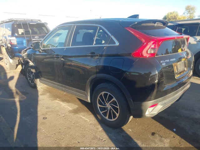 2020 MITSUBISHI ECLIPSE CROSS JA4AS3AA1LZ008982 Photo 2