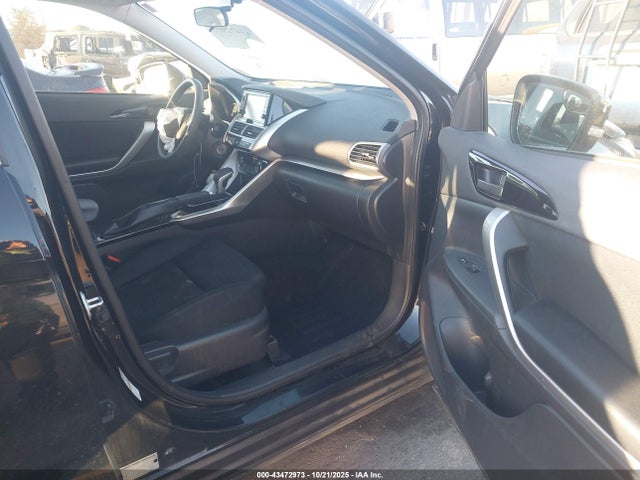 2020 MITSUBISHI ECLIPSE CROSS JA4AS3AA1LZ008982 Photo 4