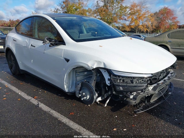 2026 TESLA MODEL Y 7SAYGDEE9TF386369