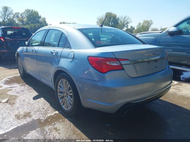 2013 CHRYSLER 200 1C3CCBCG7DN629468 Photo 2