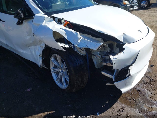 2023 TESLA MODEL Y 7SAYGDEE3PA114435 Photo 5