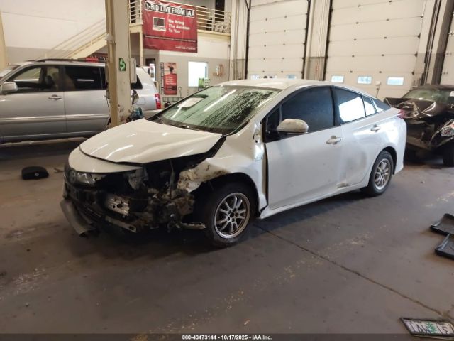 2019 TOYOTA PRIUS PRIME JTDKARFP1K3110748 Photo 1