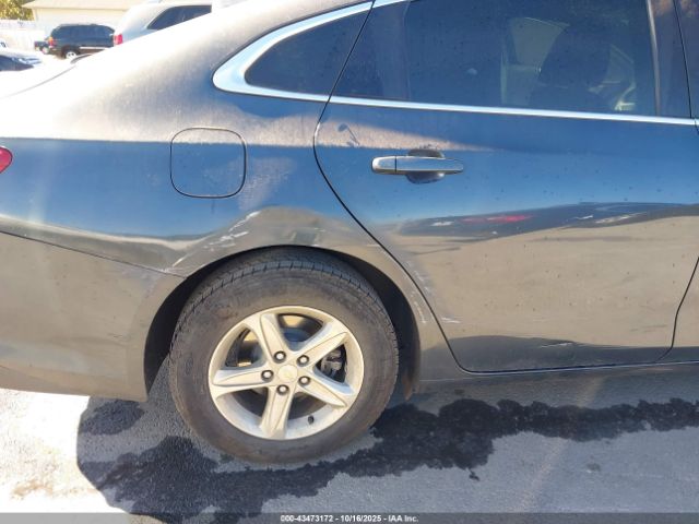 2019 CHEVROLET MALIBU 1G1ZC5ST2KF126825 Photo 5