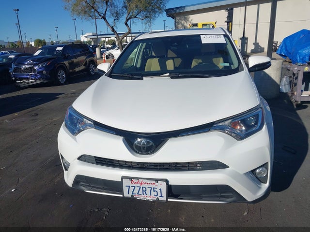 JTMWFREV5HJ143436 Toyota Rav4 Xle