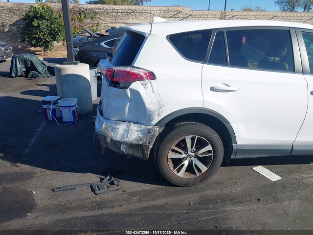 JTMWFREV5HJ143436 Toyota Rav4 Xle