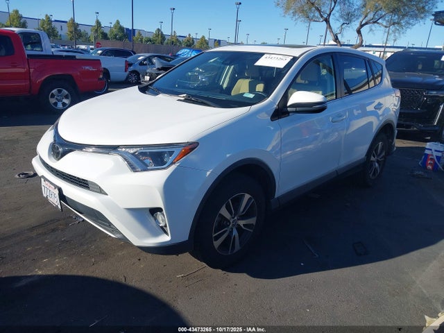 JTMWFREV5HJ143436 Toyota Rav4 Xle
