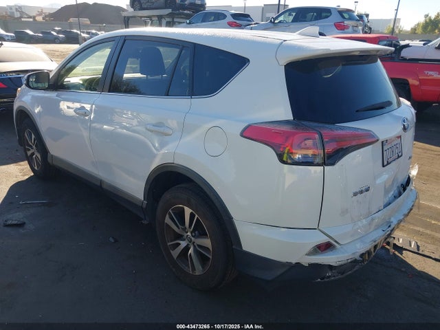 JTMWFREV5HJ143436 Toyota Rav4 Xle