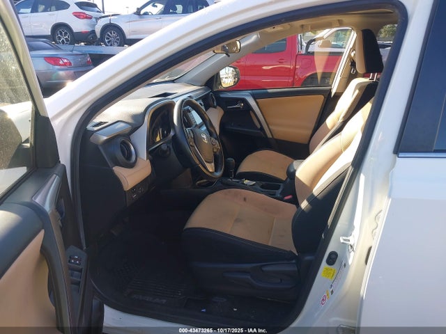 JTMWFREV5HJ143436 Toyota Rav4 Xle