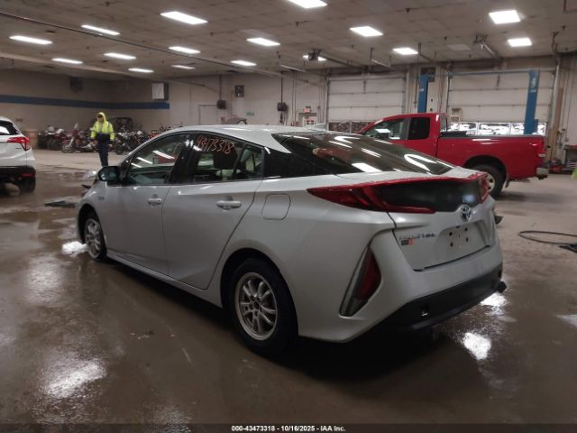 2019 TOYOTA PRIUS PRIME JTDKARFP2K3109754 Photo 2