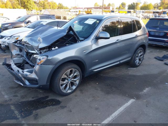 2017 BMW X3 5UXWX9C5XH0T13844 Photo 1
