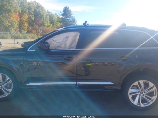 2024 Audi Q7 Premium 45 Tfsi Quattro Tiptronic მანქანა იყიდება აუქციონზე, vin: WA1ACBF71RD007194, აუქციონის ნომერი: 43473438
