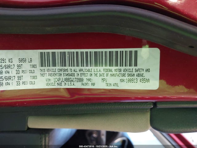 1C4PJLAB8GW172880 Jeep Cherokee Sport