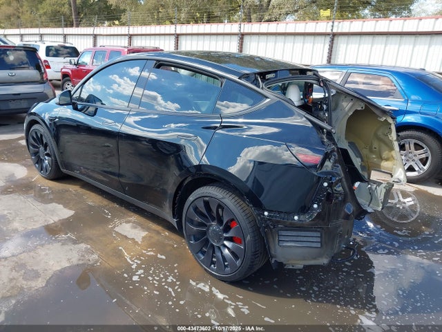 2022 TESLA MODEL Y 7SAYGDEF1NF456488 Photo 2