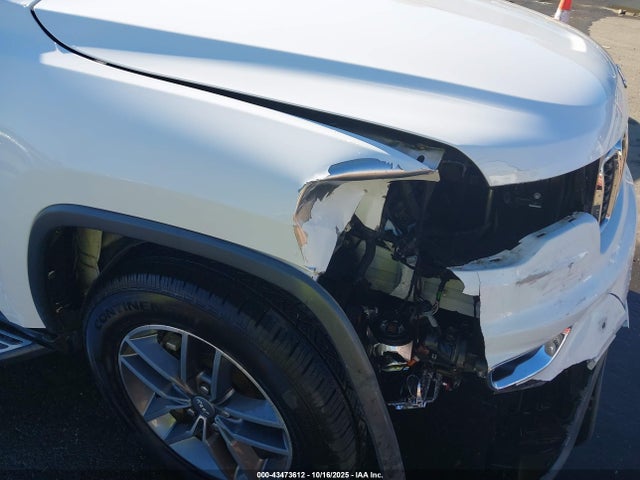 2018 Jeep Grand Cherokee Laredo E 4x2 მანქანა იყიდება აუქციონზე, vin: 1C4RJEAG3JC238874, აუქციონის ნომერი: 43473612