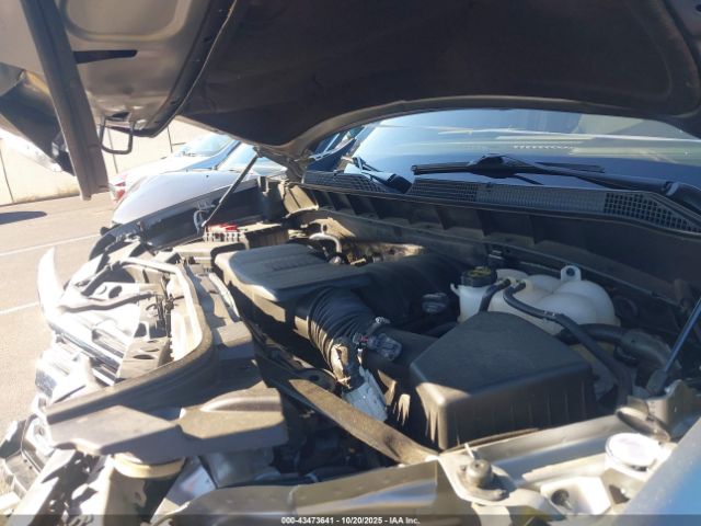 2024 CHEVROLET SILVERADO 1500 2GCUDGED0R1238149 Photo 9