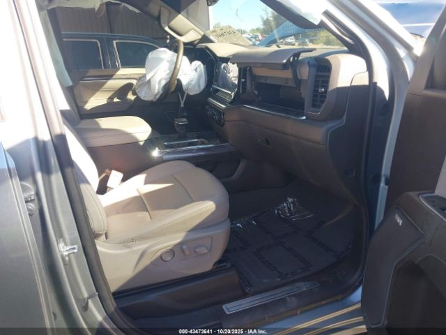 2024 CHEVROLET SILVERADO 1500 2GCUDGED0R1238149 Photo 4