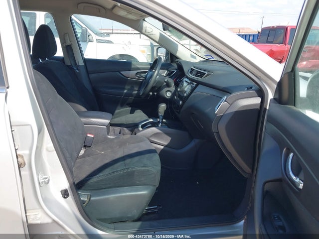 5N1AT2MT4GC812174 Nissan Rogue