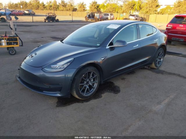 2018 TESLA MODEL 3 5YJ3E1EA4JF002844 Photo 1