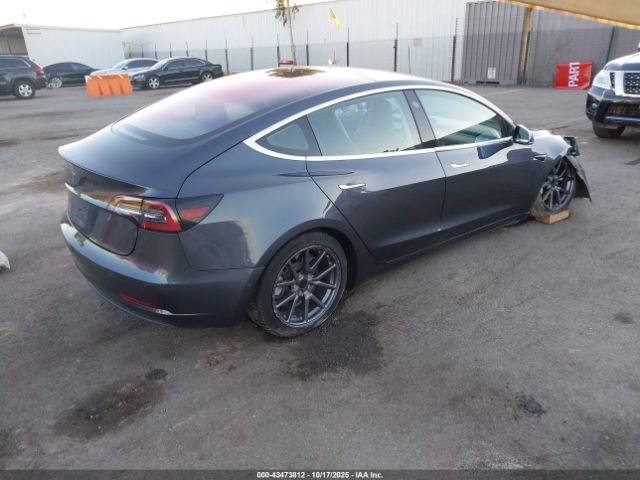 2018 TESLA MODEL 3 5YJ3E1EA4JF002844 Photo 3