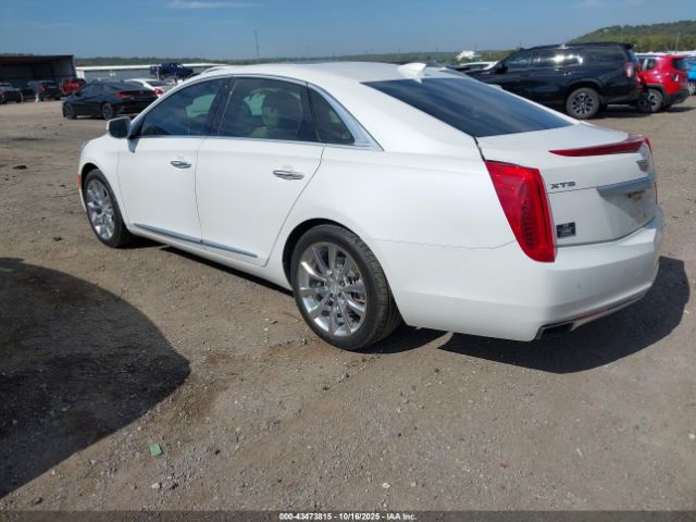 2017 CADILLAC XTS 2G61P5S32H9115949 Photo 2