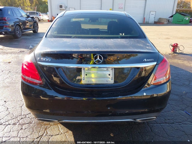 Продажа на аукционе авто 2015 Mercedes-benz C 300 4matic, vin: 55SWF4KBXFU064635, номер лота: 43474043