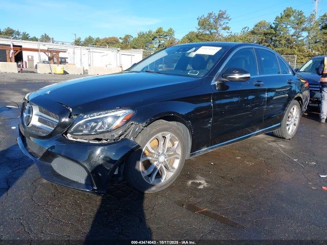 Продажа на аукционе авто 2015 Mercedes-benz C 300 4matic, vin: 55SWF4KBXFU064635, номер лота: 43474043
