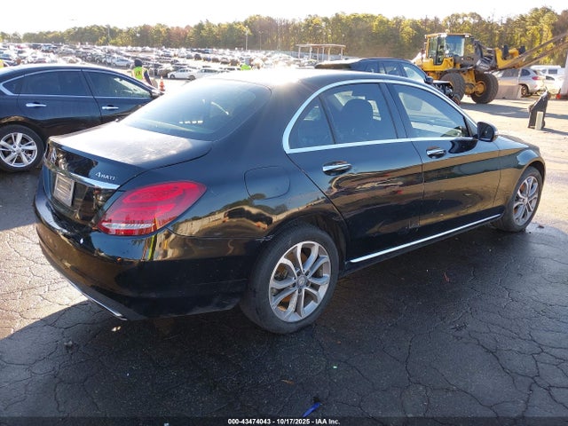 Продажа на аукционе авто 2015 Mercedes-benz C 300 4matic, vin: 55SWF4KBXFU064635, номер лота: 43474043