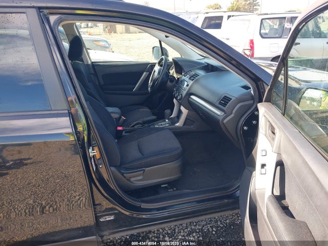 Subaru Forester 2.5i Premium 2015 JF2SJADC4FH411154 Image 5
