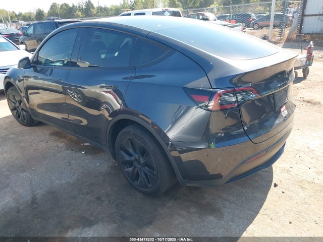2025 TESLA MODEL Y 7SAYGDEE9SF248703 Photo 2