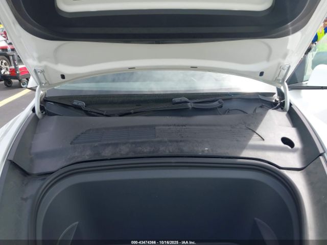 2021 TESLA MODEL Y 5YJYGDEE3MF079911 Photo 9